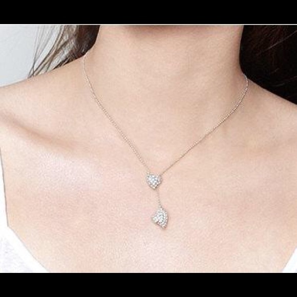 Swarovski Crystals ๐ silver accent Heart necklace - Picture 2 of 3